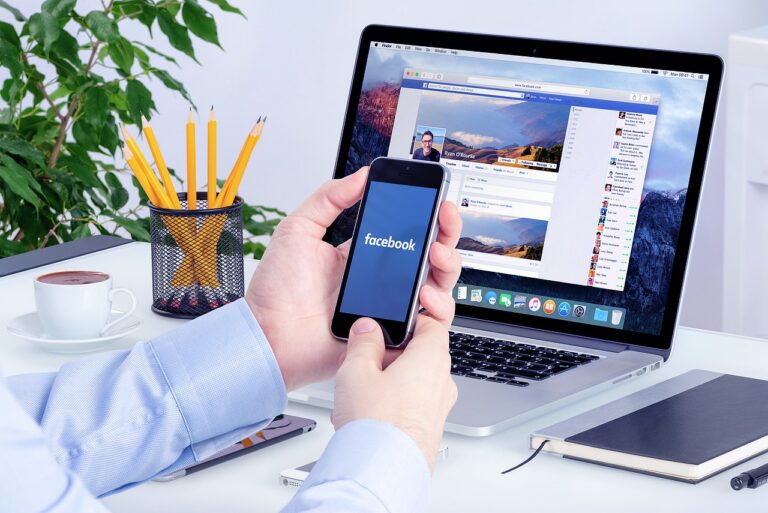 The Comprehensive Guide to Social Media Advertising: Strategies for Success in 2025